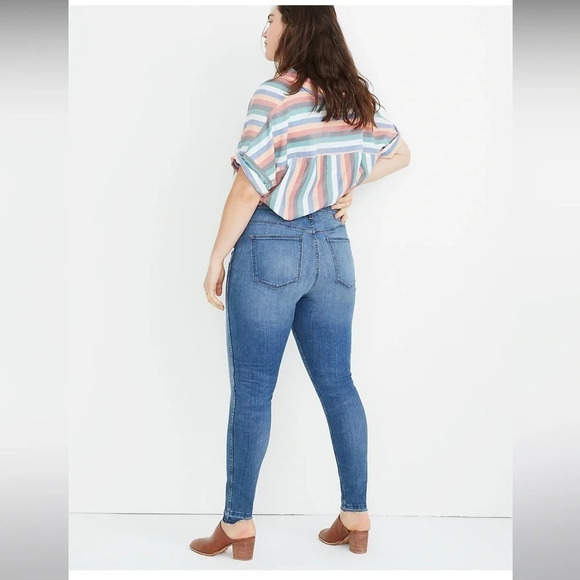 Madewell 10" High-Rise Skinny Jeans:
Drop Step-Hem Edition - Picture 3 of 9